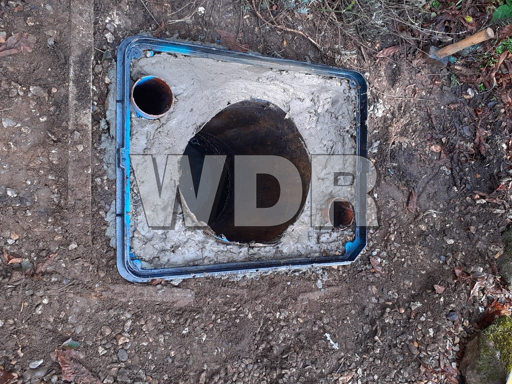 manhole cover frame