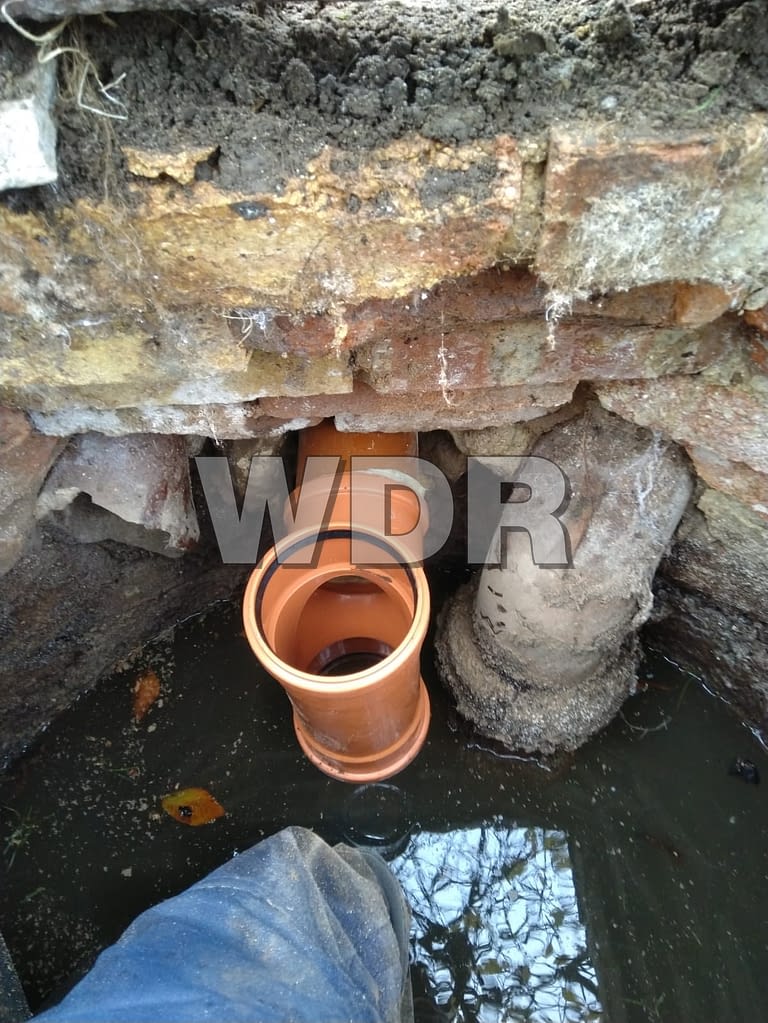 septic tank pipework